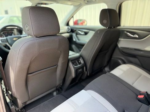 Used 2023 Chevrolet Blazer LT FWD image 18