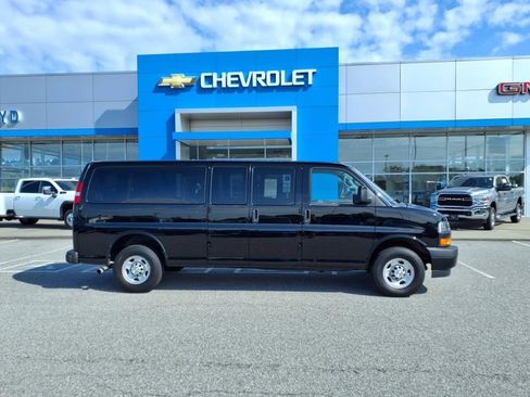 Used 2025 Chevrolet Express 3500 LS image 2