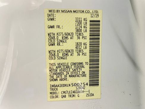 Used 2020 Nissan Titan SL w/ Moonroof Package image 14