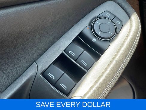Used 2025 Buick Encore GX Sport Touring FWD image 17