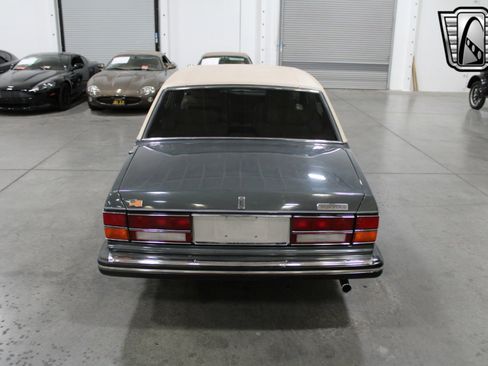 Used 1990 Rolls-Royce Silver Spur image 4