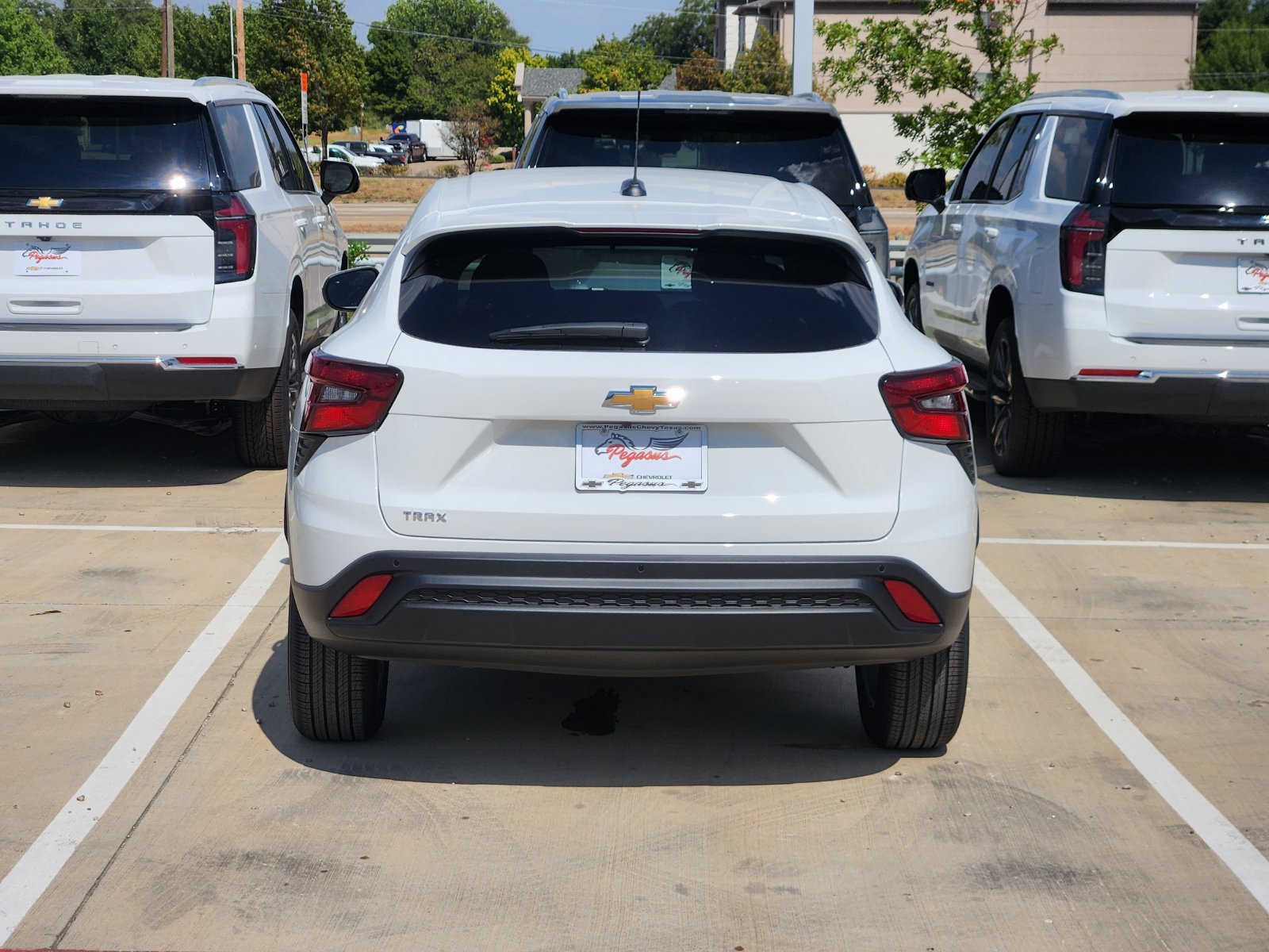 New 2026 Chevrolet Trax LS w/ LS Convenience Package FWD image 8