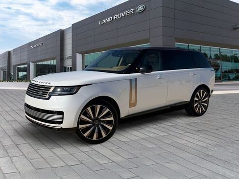 Used 2024 Land Rover Range Rover SV AWD/4WD image 1