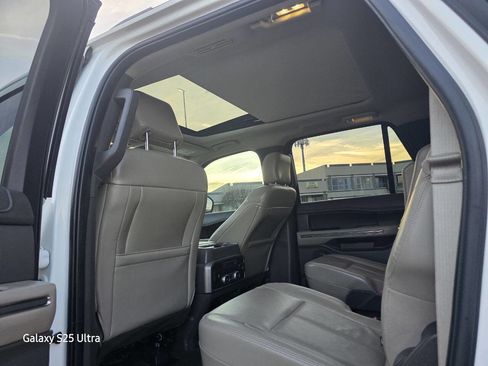 Used 2020 Ford Expedition Max XLT w/ Equipment Group 202A image 12