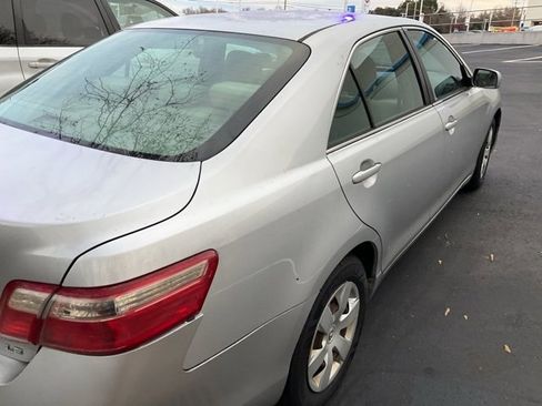 Used 2007 Toyota Camry LE image 5