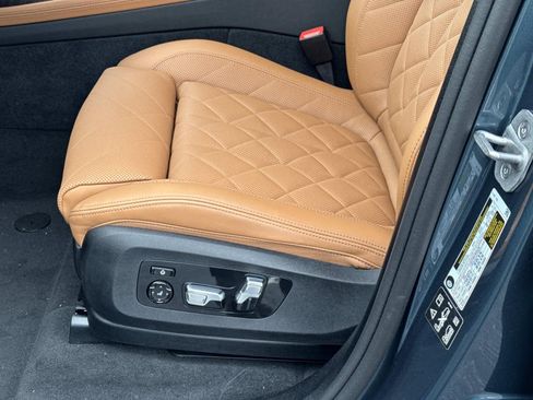 New 2026 BMW X7 xDrive40i AWD/4WD image 21