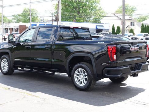 Used 2023 GMC Sierra 1500 Pro w/ Pro Value Package AWD/4WD image 3