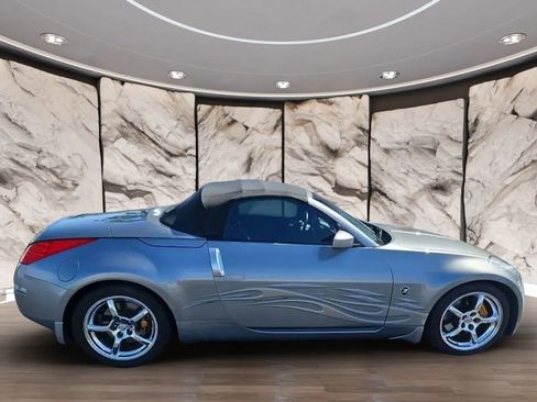 Used 2006 Nissan 350Z Grand Touring image 7