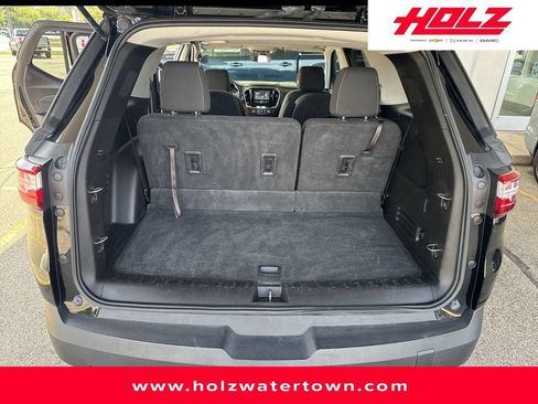 Certified 2019 Chevrolet Traverse LT FWD image 16