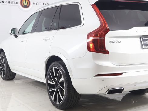 Used 2020 Volvo XC90 T6 Momentum w/ Protection Package Premier image 26