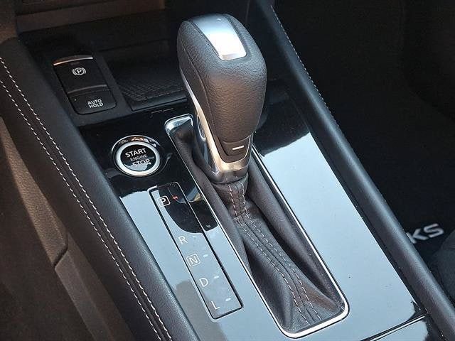 Certified 2023 Nissan Kicks SR FWD image 16