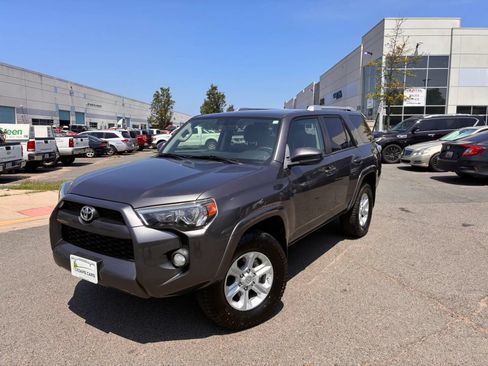 Used 2016 Toyota 4Runner 4WD image 2