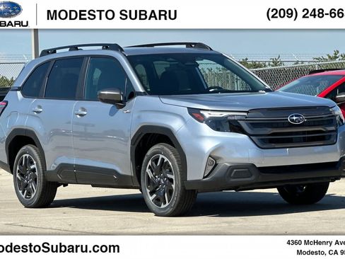 New 2026 Subaru Forester Premium AWD/4WD image 1