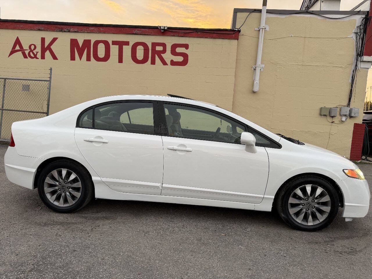 Used 2010 Honda Civic EX image 9
