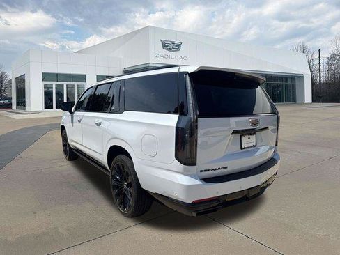 New 2026 Cadillac Escalade ESV Platinum Sport w/ LPO, ONYX Package AWD/4WD image 5