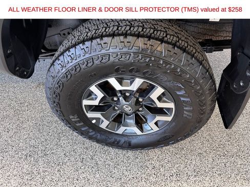 Certified 2023 Toyota Tacoma TRD Off-Road w/ Advanced Technology Package AWD/4WD image 14
