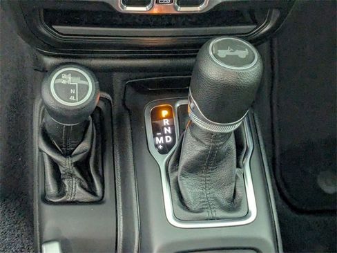 Used 2022 Jeep Wrangler Unlimited Sport image 20