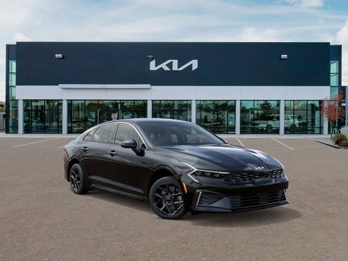 New 2026 Kia K5 LXS FWD image 8