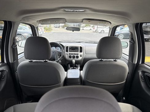 Used 2005 Ford Escape 2WD Hybrid image 26