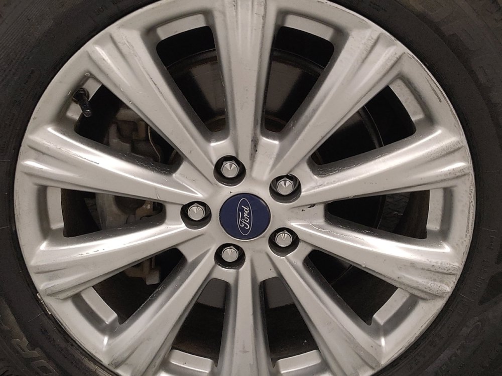 Used 2017 Ford Escape Titanium FWD image 31