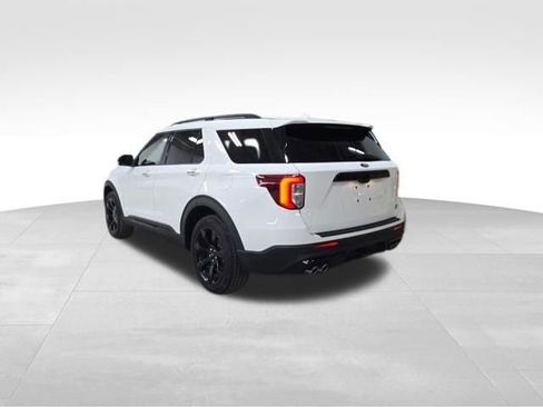 Certified 2022 Ford Explorer ST w/ Equipment Group 401A image 6