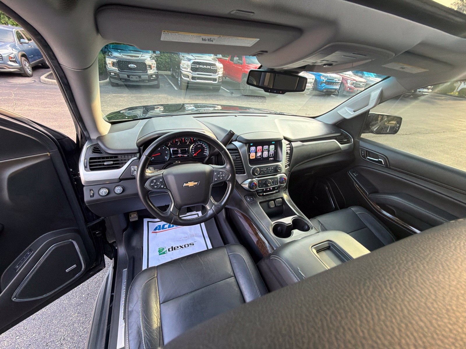 Used 2018 Chevrolet Suburban LT w/ Luxury Package AWD/4WD image 26