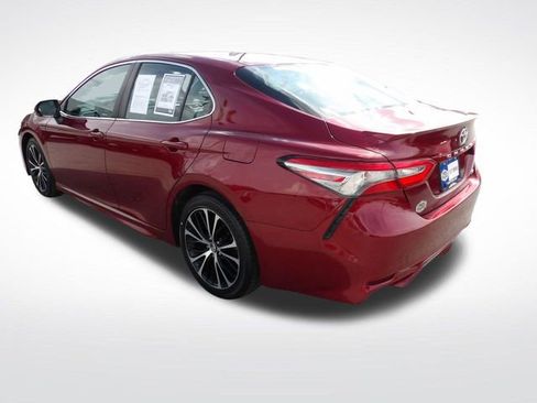 Used 2018 Toyota Camry SE w/ Convenience Package image 10