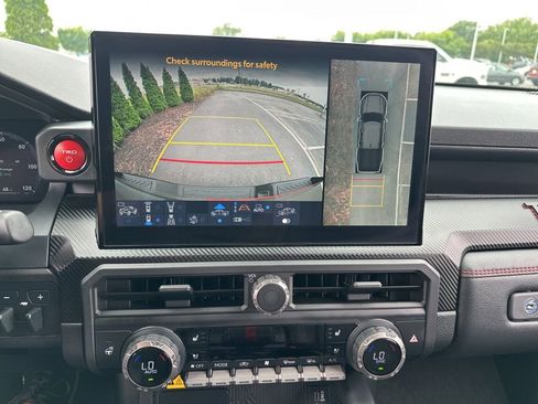 Certified 2025 Toyota Tacoma TRD Pro AWD/4WD image 20