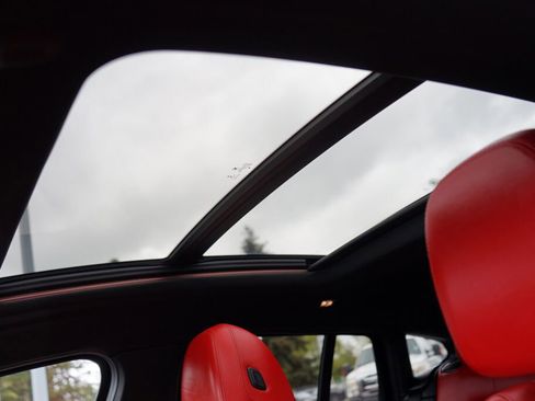 Used 2020 BMW X4 M40i w/ Premium Package AWD/4WD image 19