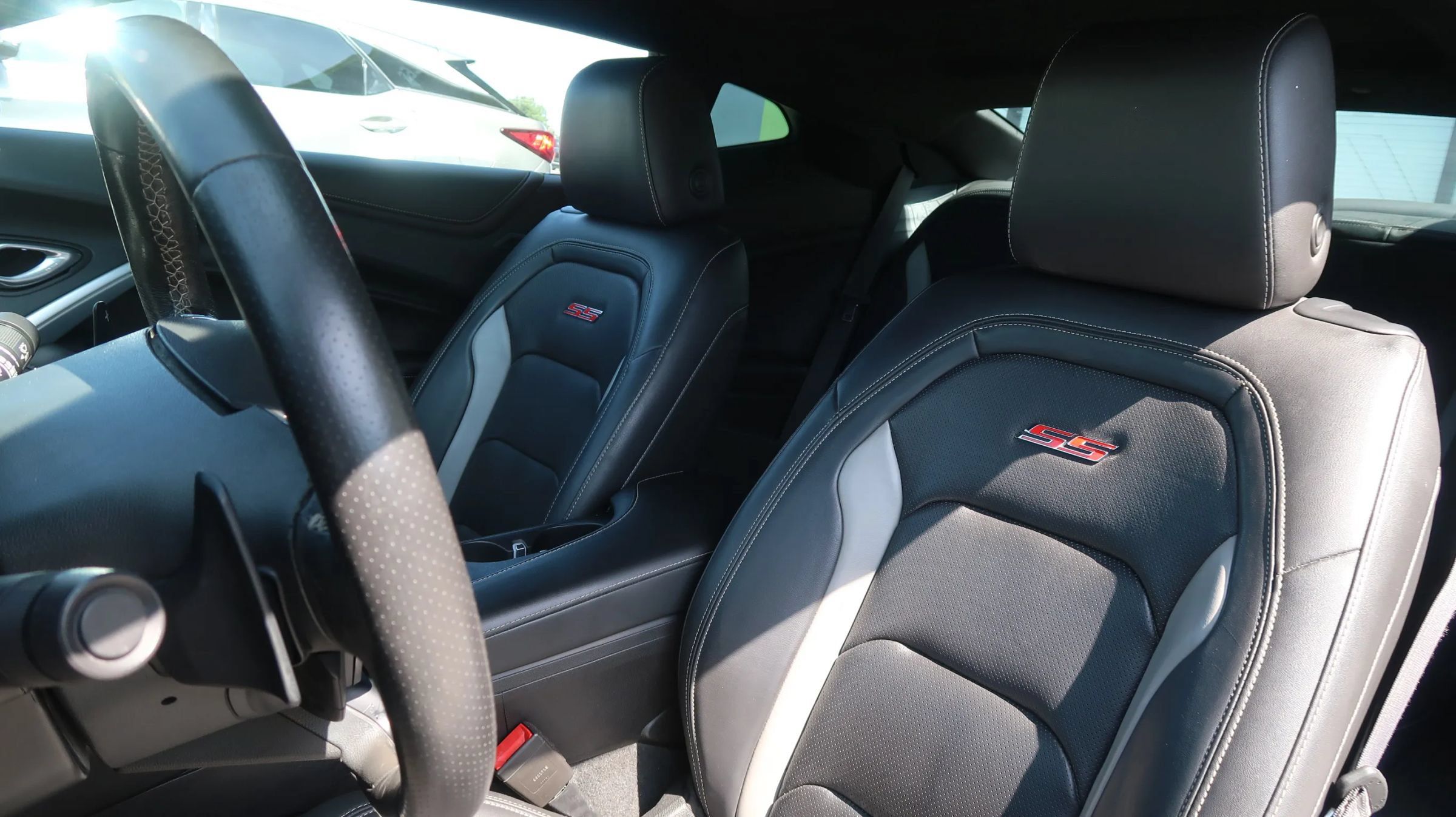 Used 2018 Chevrolet Camaro SS RWD image 19