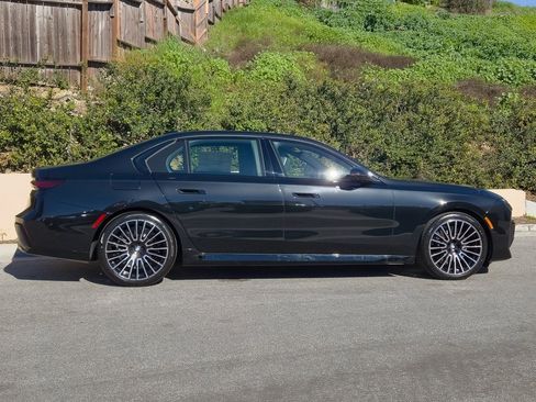 New 2026 BMW 740i w/ Premium Package image 4