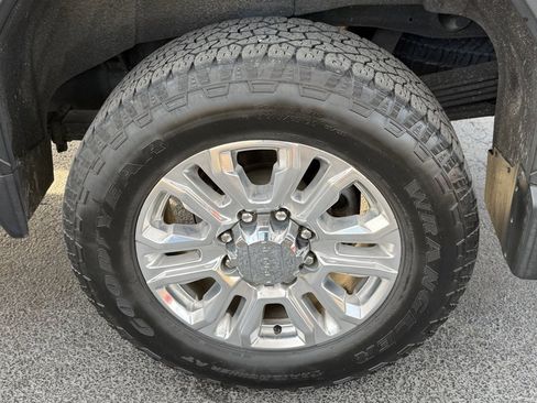 Used 2023 GMC Sierra 2500 Denali image 18