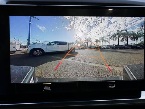 Used 2024 Chevrolet Silverado 3500 LT w/ Convenience Package image 24