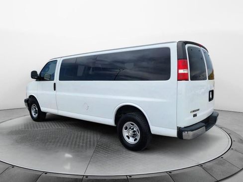 Used 2020 Chevrolet Express 3500 LT w/ LT Preferred Equipment Group image 5