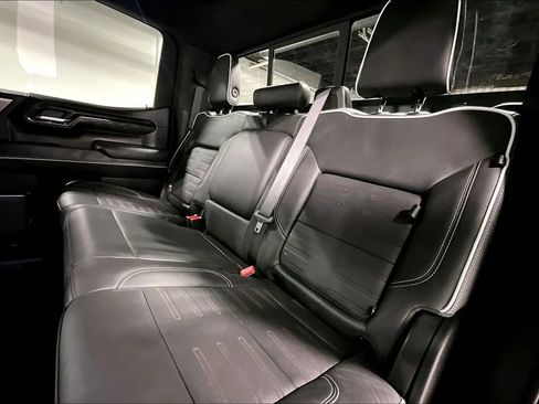 Used 2024 GMC Sierra 1500 AT4X image 35