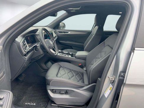 New 2026 Volkswagen Atlas Cross Sport SE AWD/4WD image 5