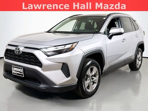 Used 2025 Toyota RAV4 XLE image 1