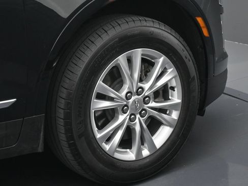 Certified 2025 Cadillac XT5 Luxury FWD image 6