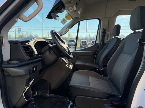Used 2022 Ford Transit 350 XLT image 15