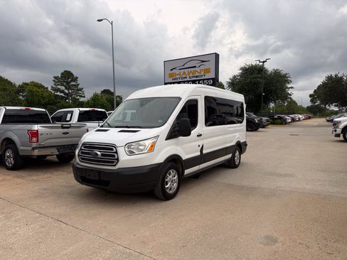 Used 2016 Ford Transit 350 XLT RWD image 3