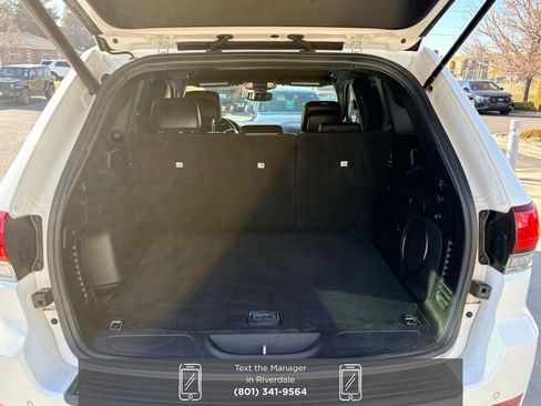 Used 2022 Jeep Grand Cherokee Laredo X image 7