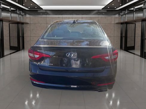 Used 2015 Hyundai Sonata SE image 5