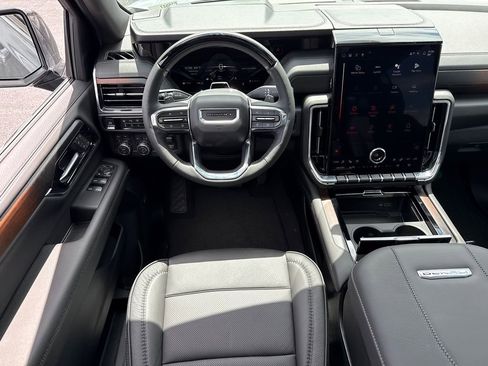 New 2026 GMC Yukon XL Denali w/ Denali Reserve Package AWD/4WD image 29