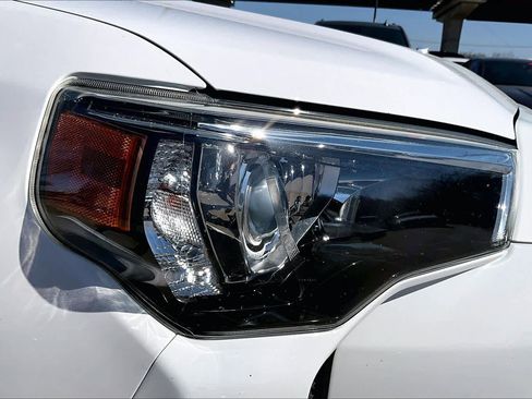 Used 2020 Toyota 4Runner SR5 Premium image 26