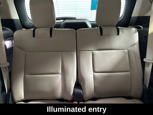 Used 2021 Ford Explorer Limited w/ Equipment Group 301A image 23