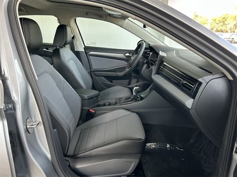 New 2026 Volkswagen Jetta SE image 28