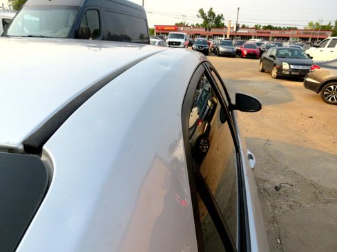 Used 2015 Toyota Corolla L image 36