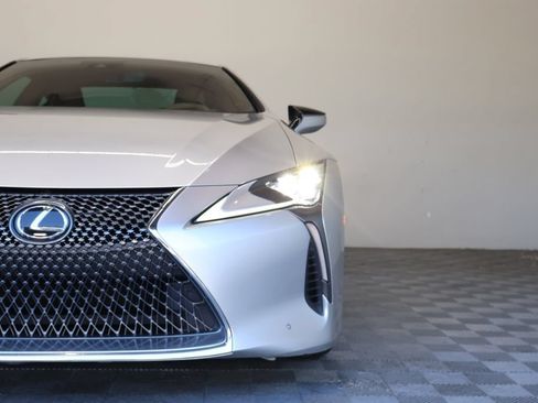 Used 2018 Lexus LC 500 Coupe w/ Sport Package RWD image 5