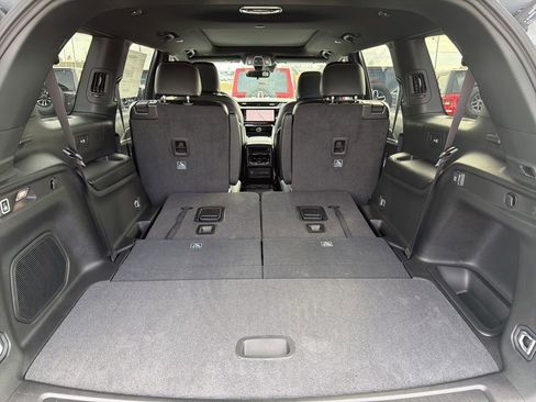 New 2026 Jeep Grand Cherokee L Limited w/ Limited Altitude Package RWD image 9