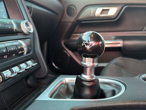 Used 2018 Ford Mustang GT Premium image 30